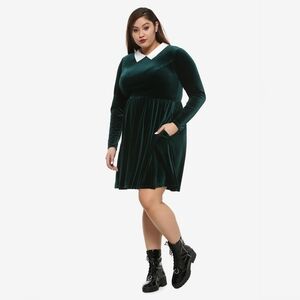 Hot Topic Dark Green Velvet Dress With Collar 3X